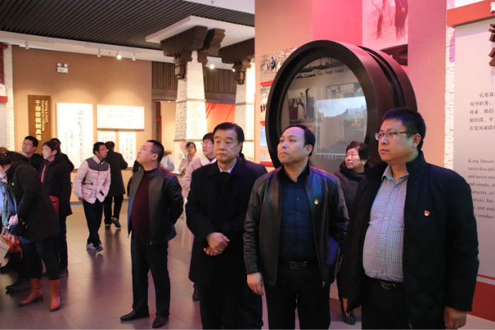 学院党委组织全体党员赴孔繁森同志纪念馆开展“不忘初心，牢记使命”主题教育