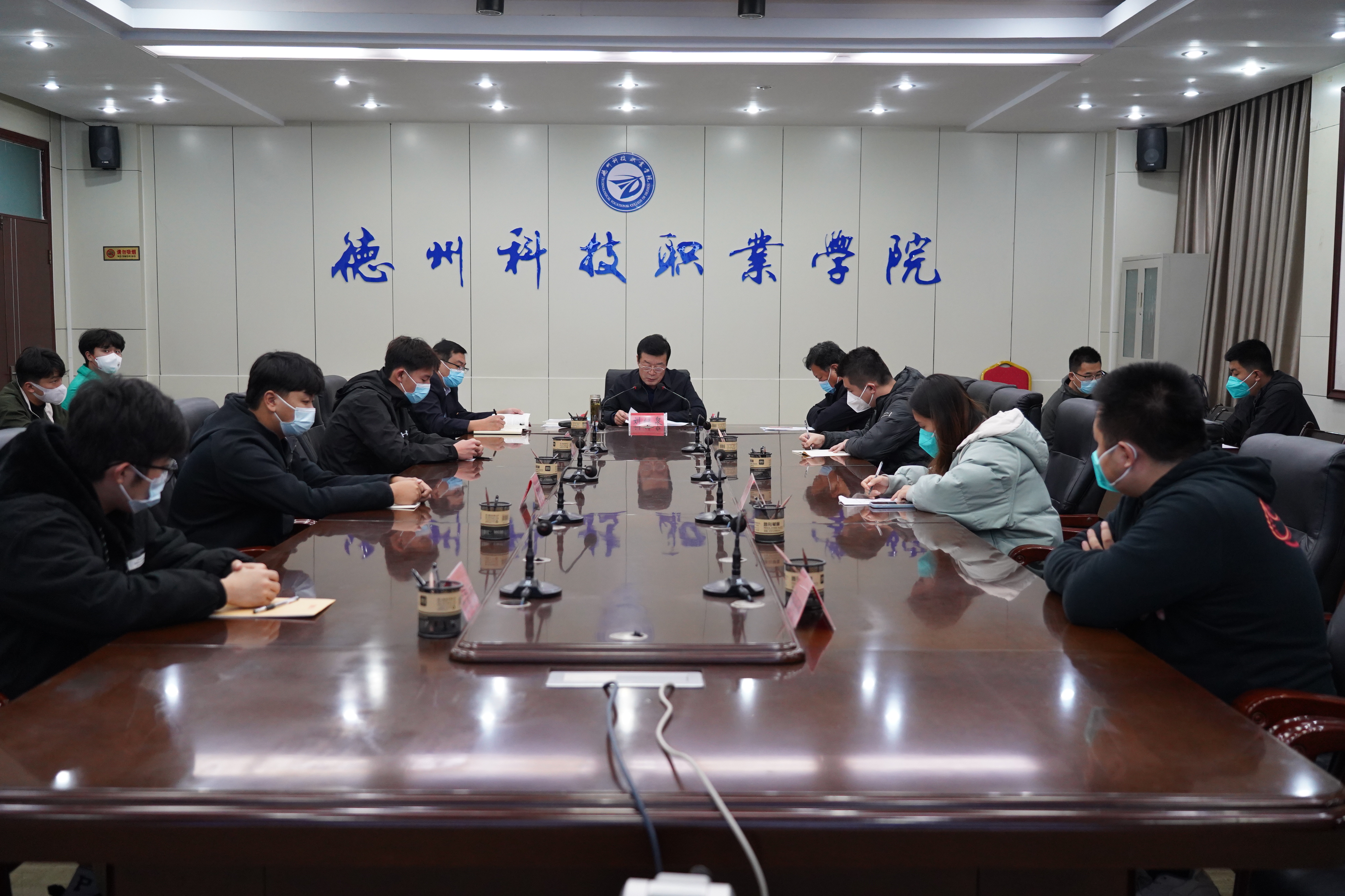 学院党委书记刘继泉为师生宣讲党的二十大精神