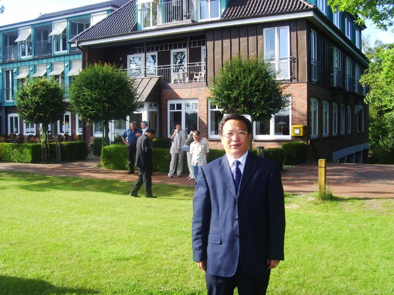 <strong>师资队伍</strong>